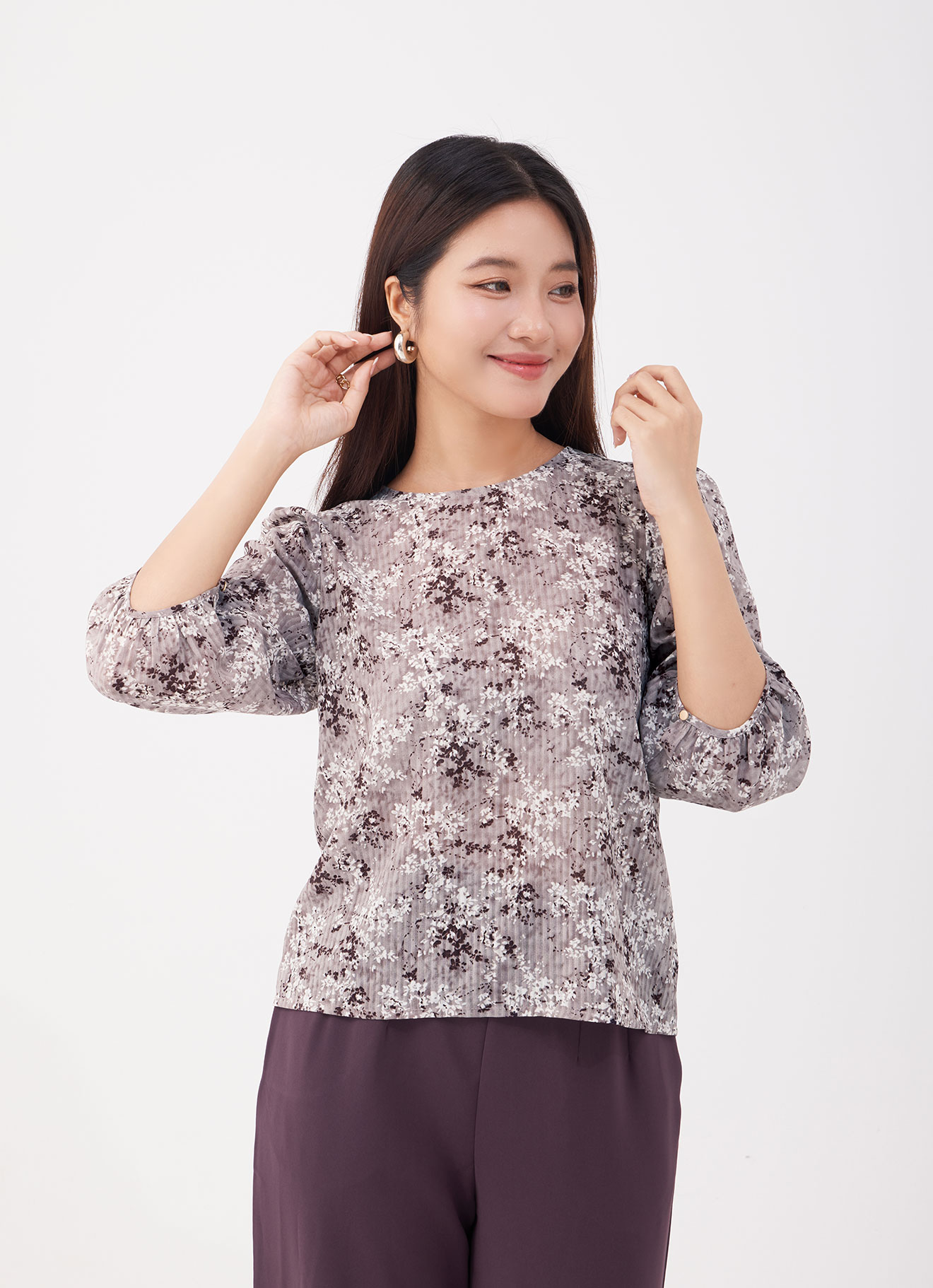 Sphinx by Sleeve Blouse