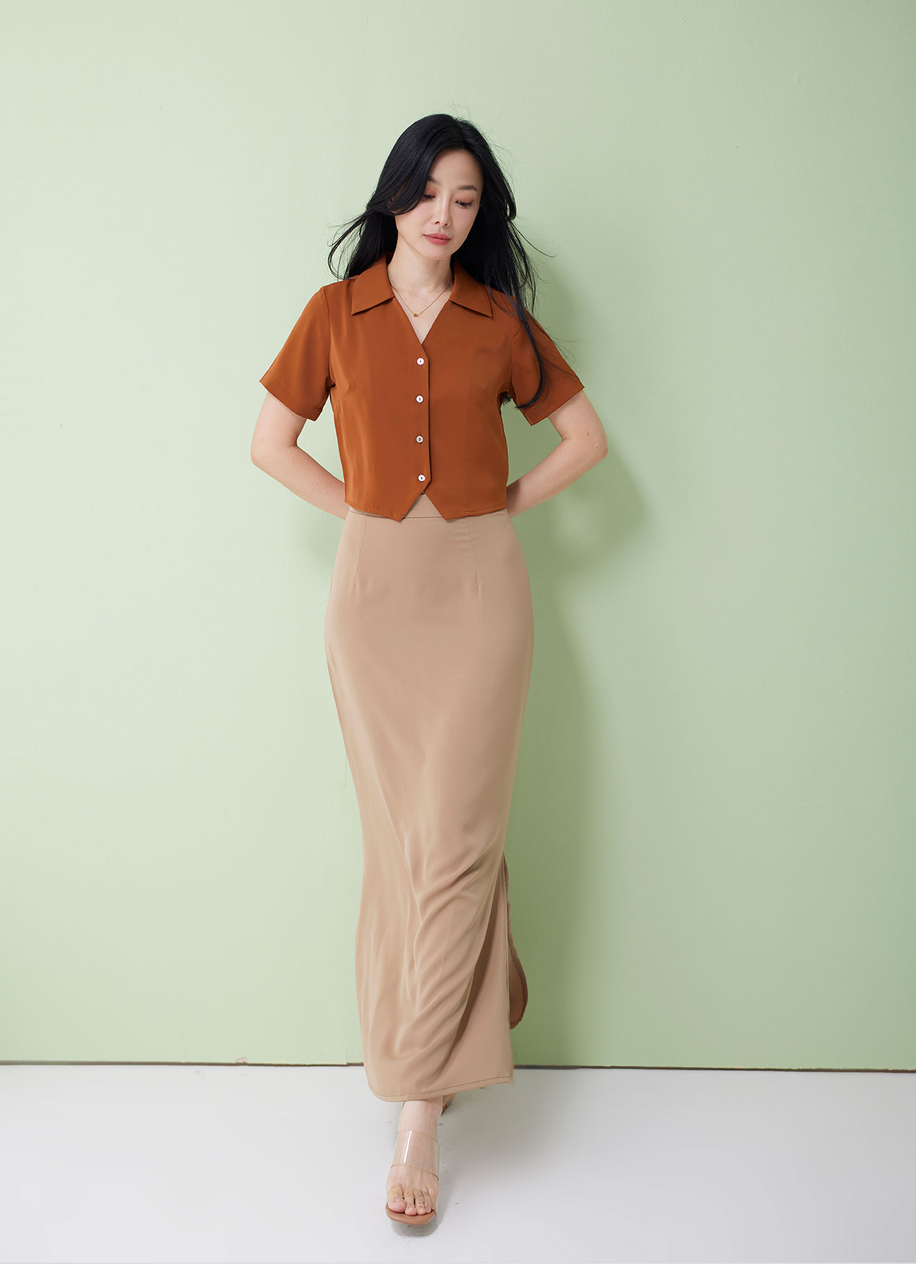 Bombay-Brown by Shirt