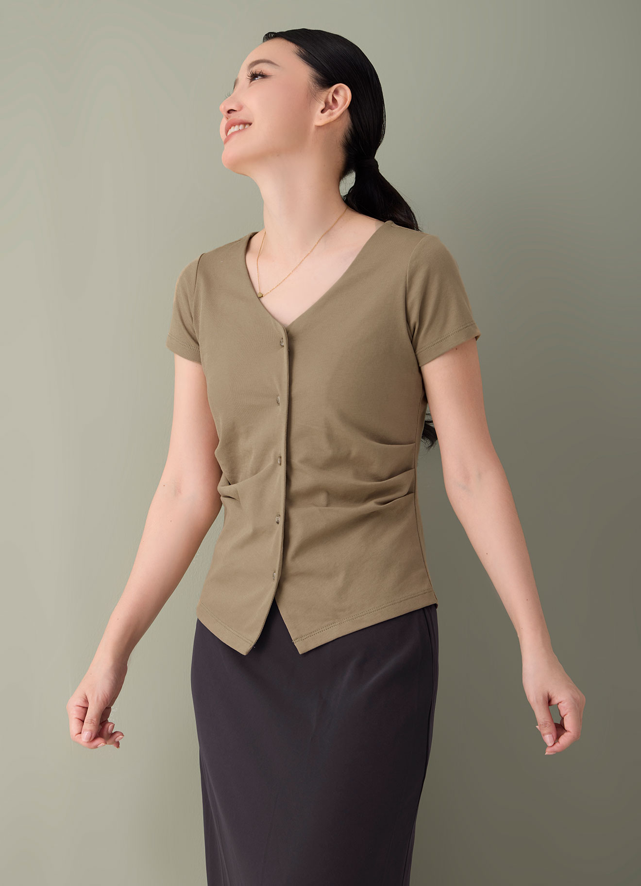 Apple-Cinnamon by V-Neck Blouse
