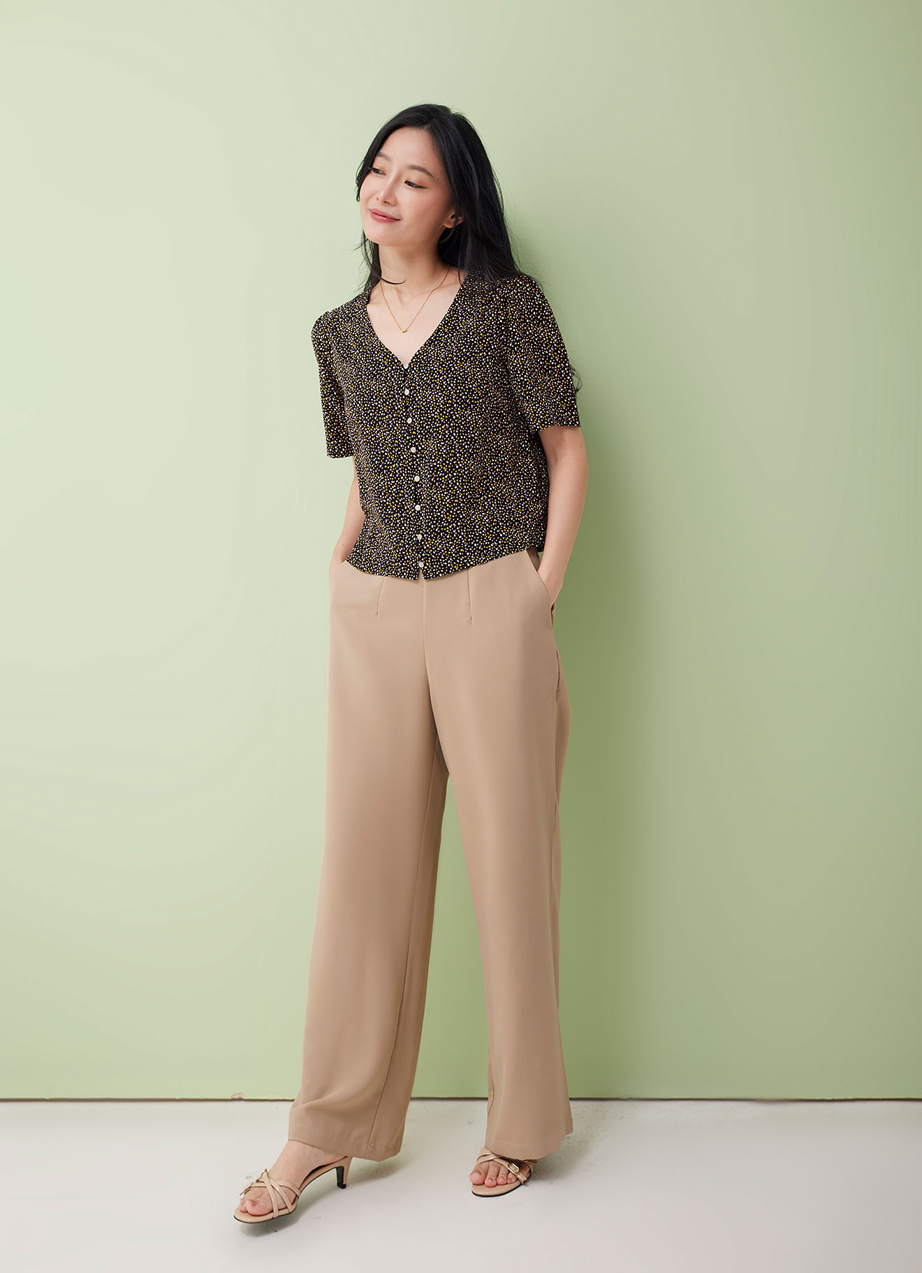 Caviar by Sleeve Blouse
