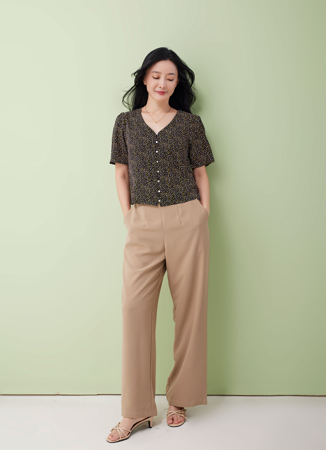 Caviar by Sleeve Blouse