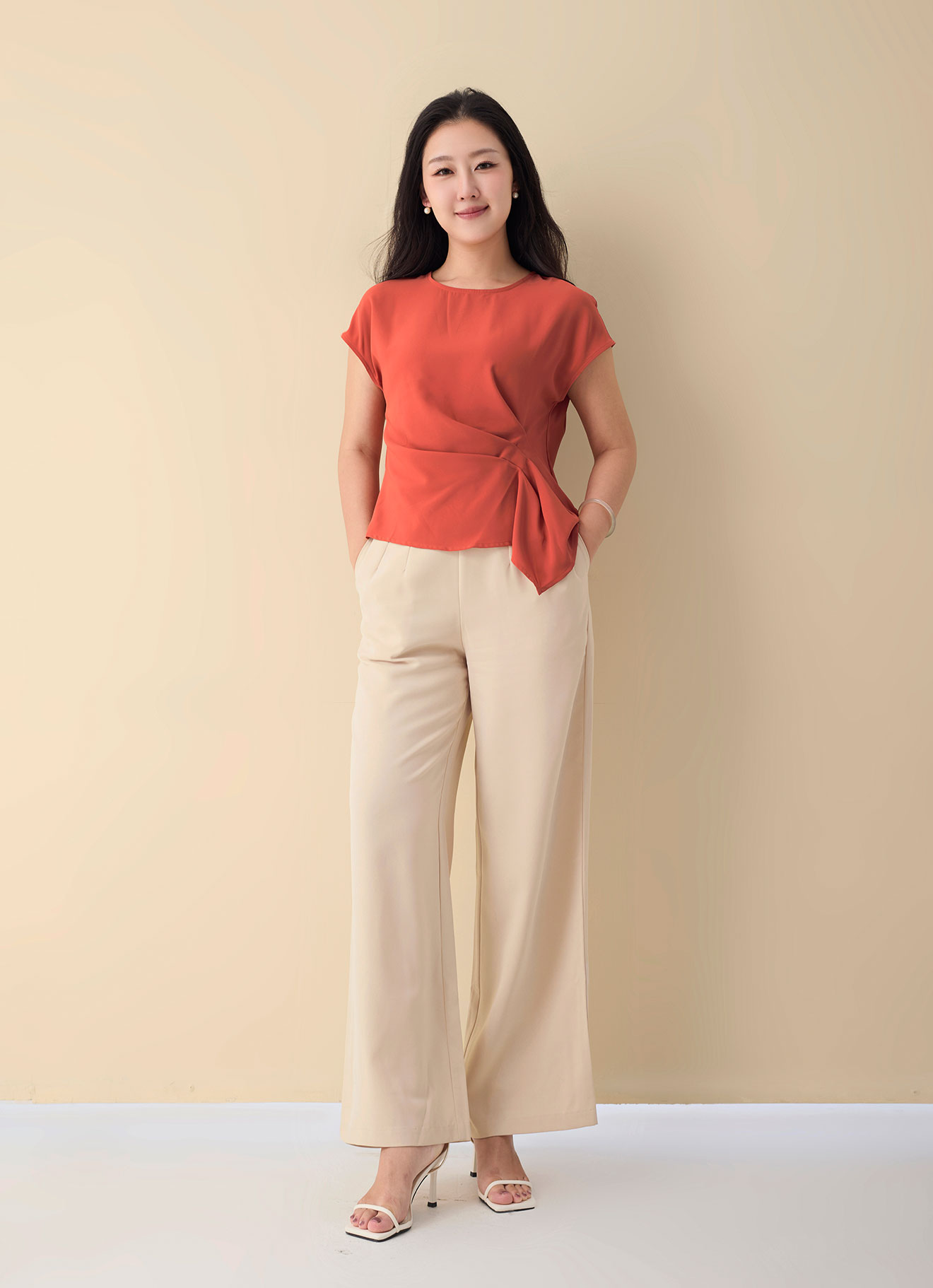 Chili  by Round-Neck Top