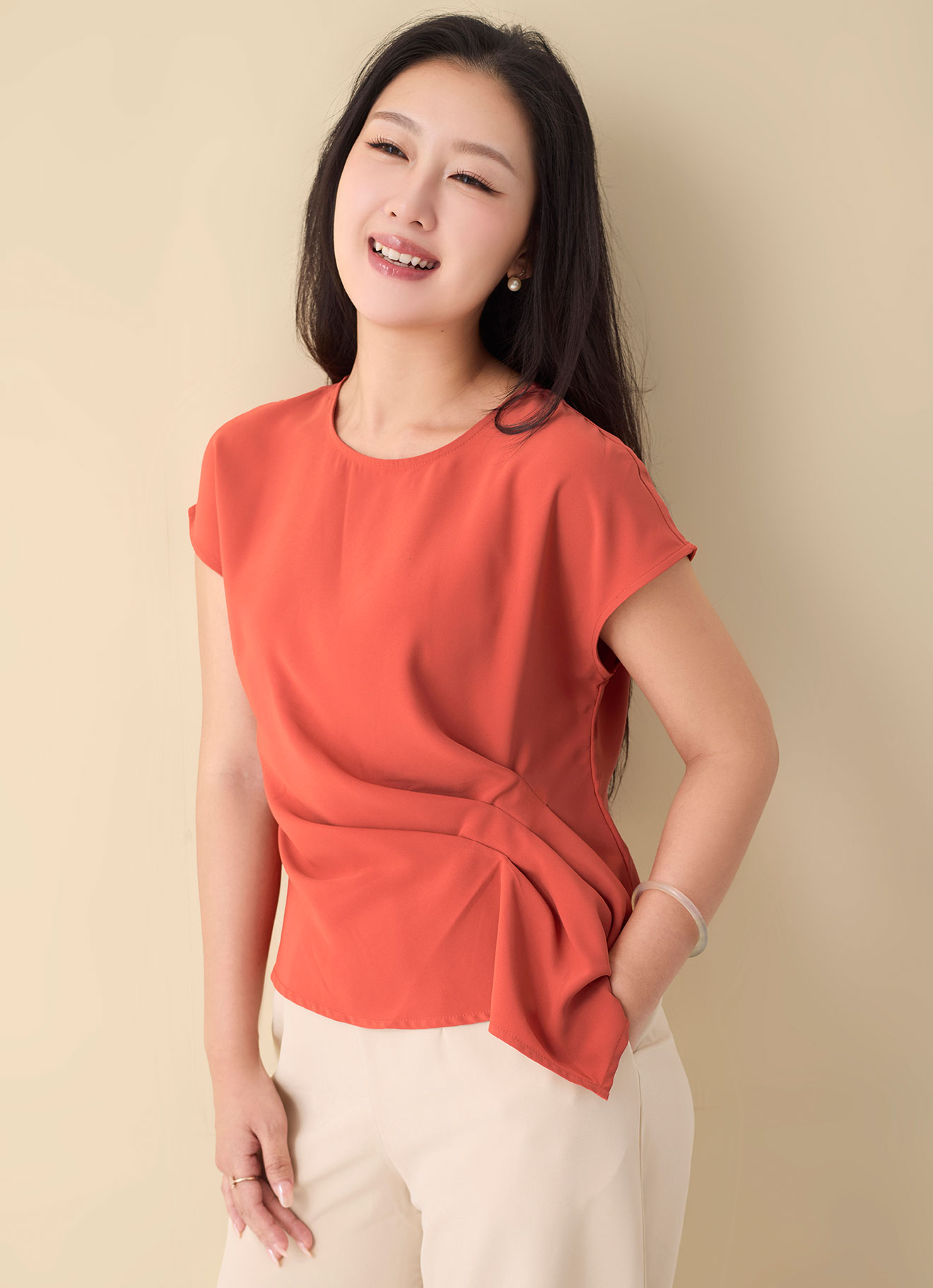 Chili  by Round-Neck Top