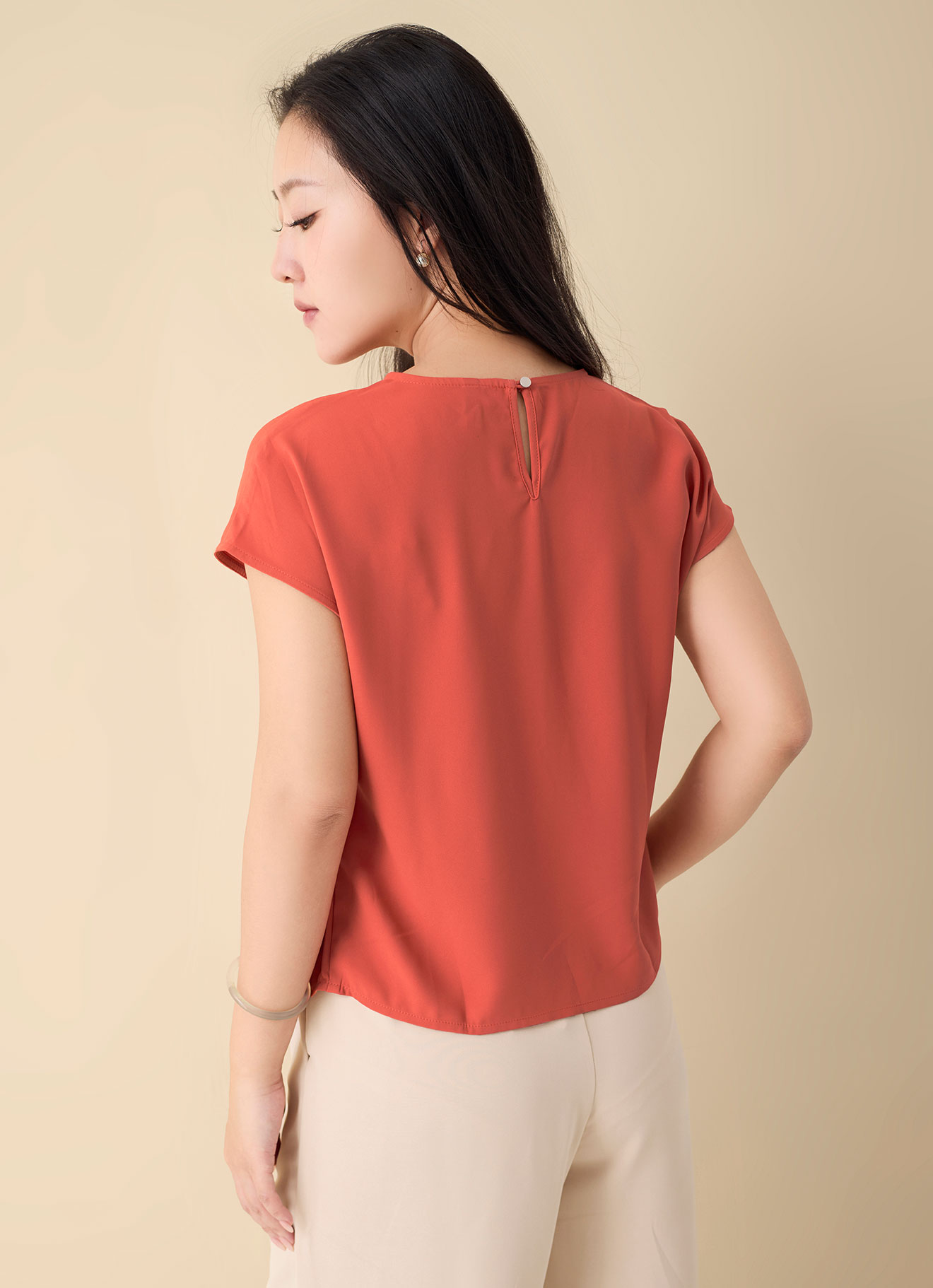 Chili  by Round-Neck Top