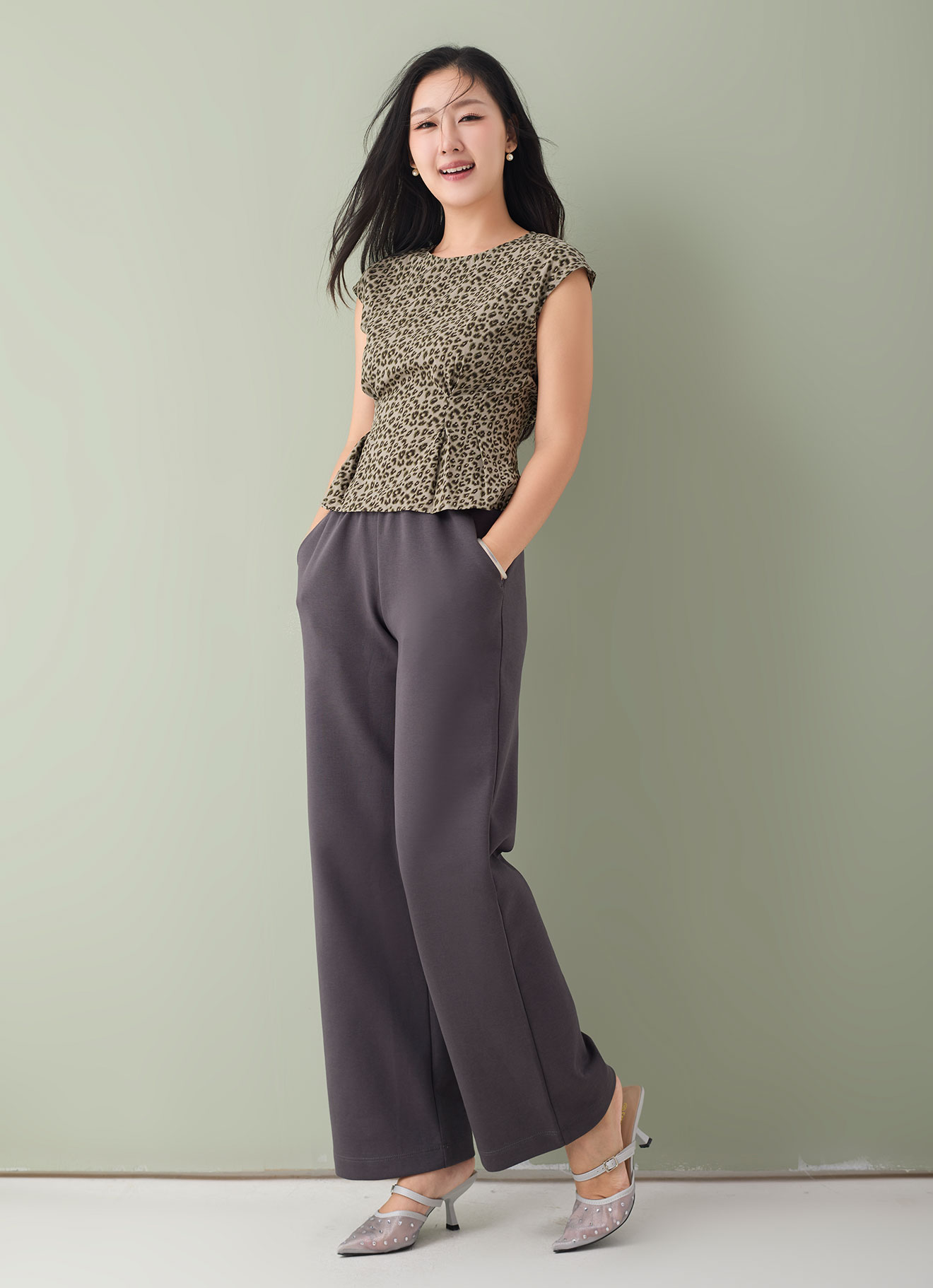 Dawn by Sleeve Blouse