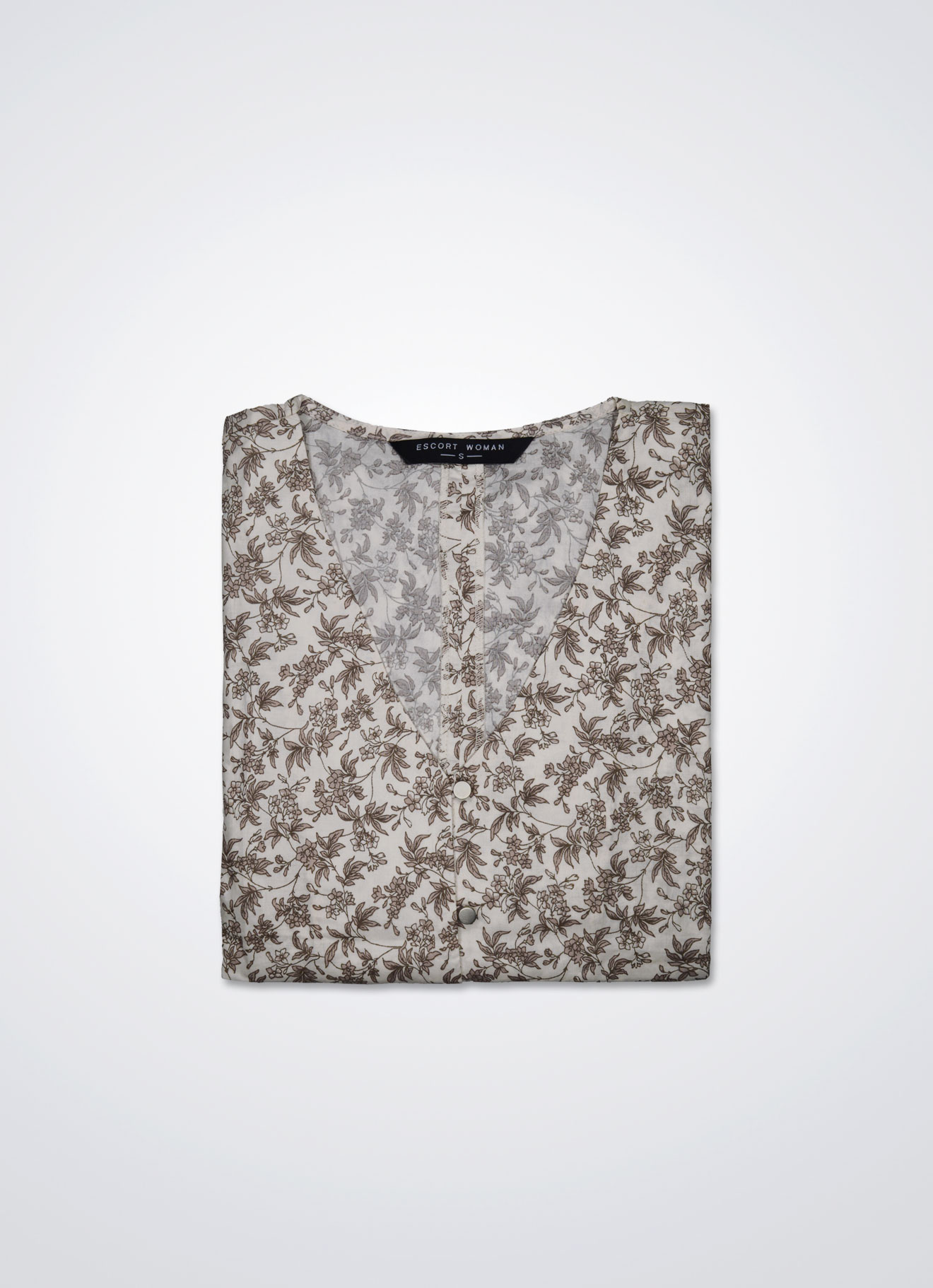 Eggnog by Floral Printed Blouse