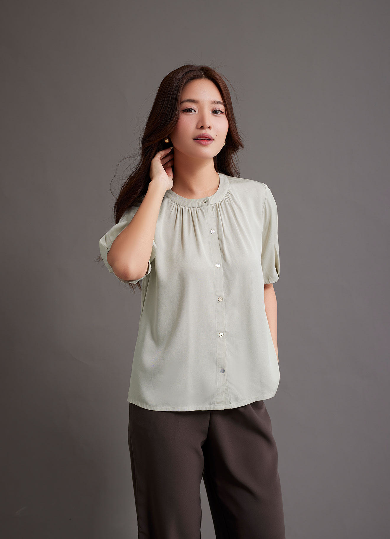Fog-Green by Sleeve Blouse