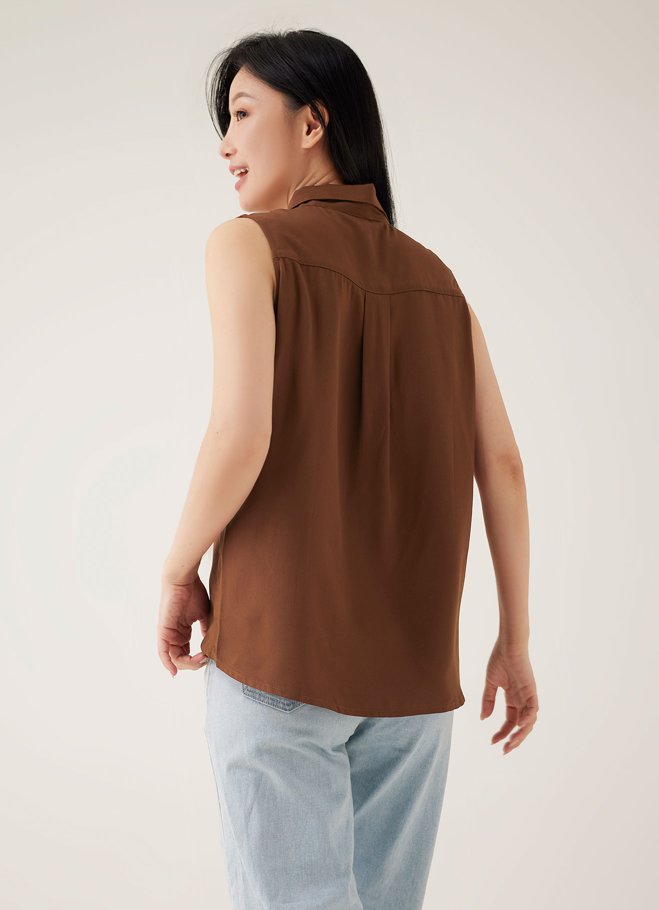 Friar-Brown by Sleeveless Top