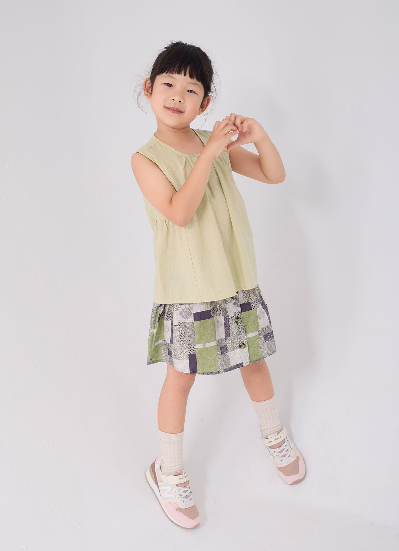 Hay by Sleeveless Blouse