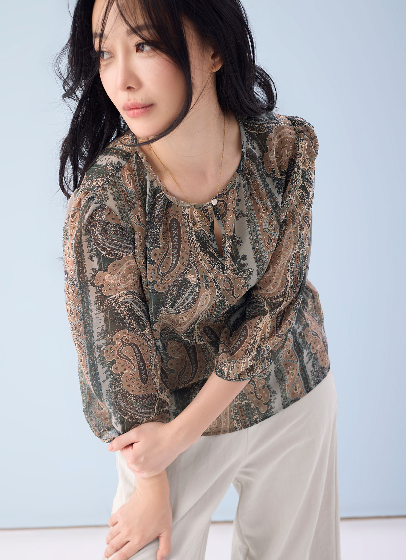 Latte by Sleeve Blouse