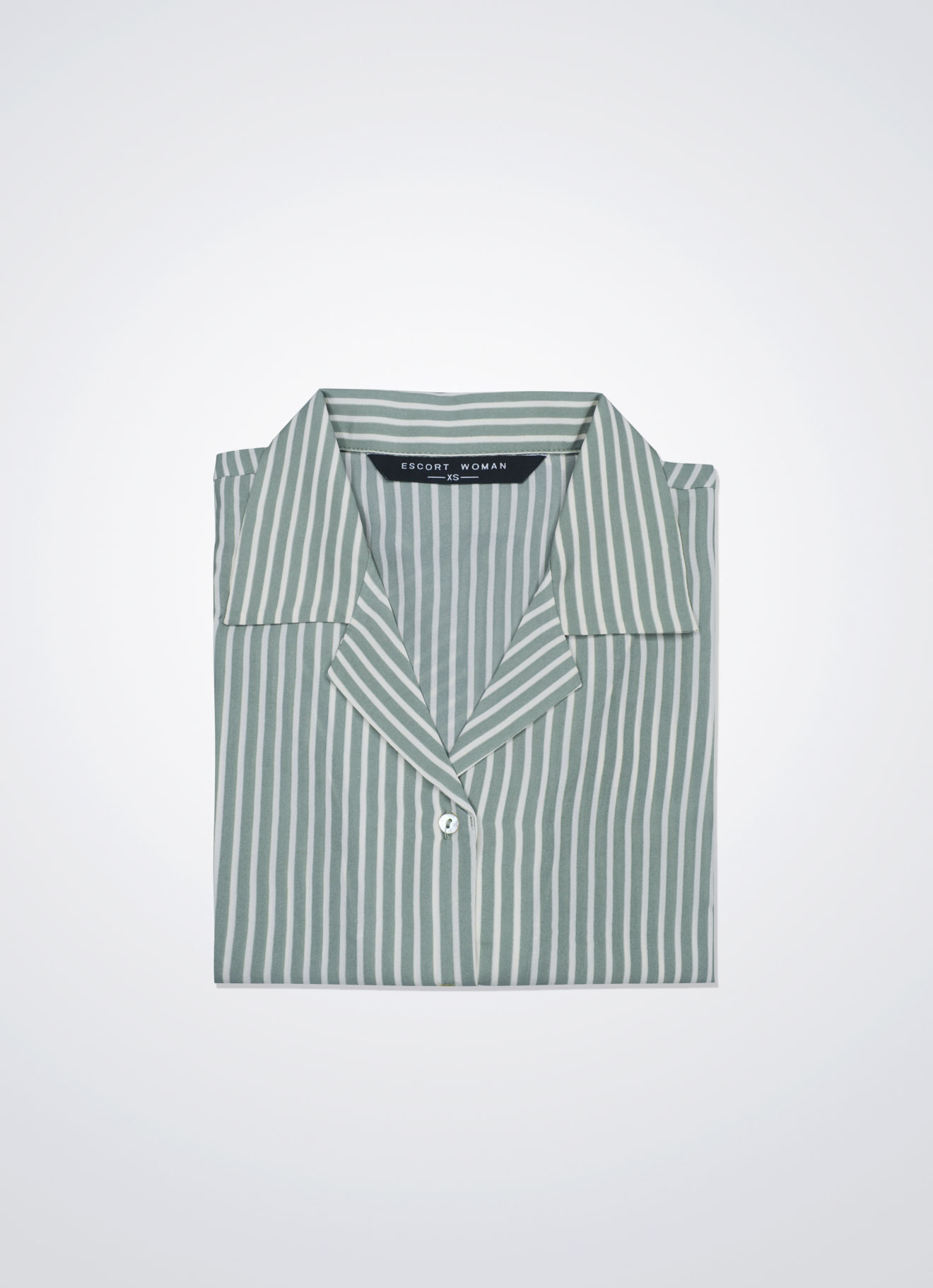 Lily-Pad by STRIPED SHIRT