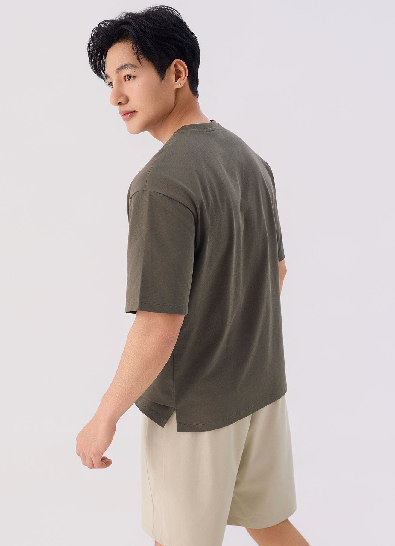 Major-Brown  by T-Shirt