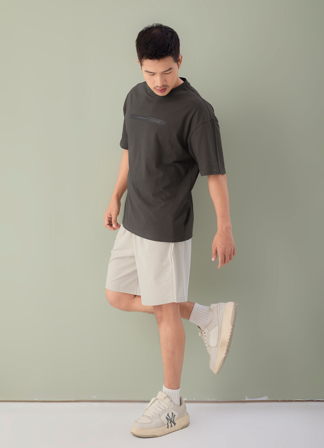 Major-Brown by T-Shirt