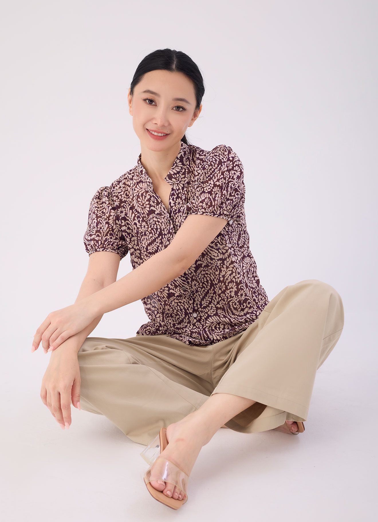 Monk's-Robe  by Printed Blouse