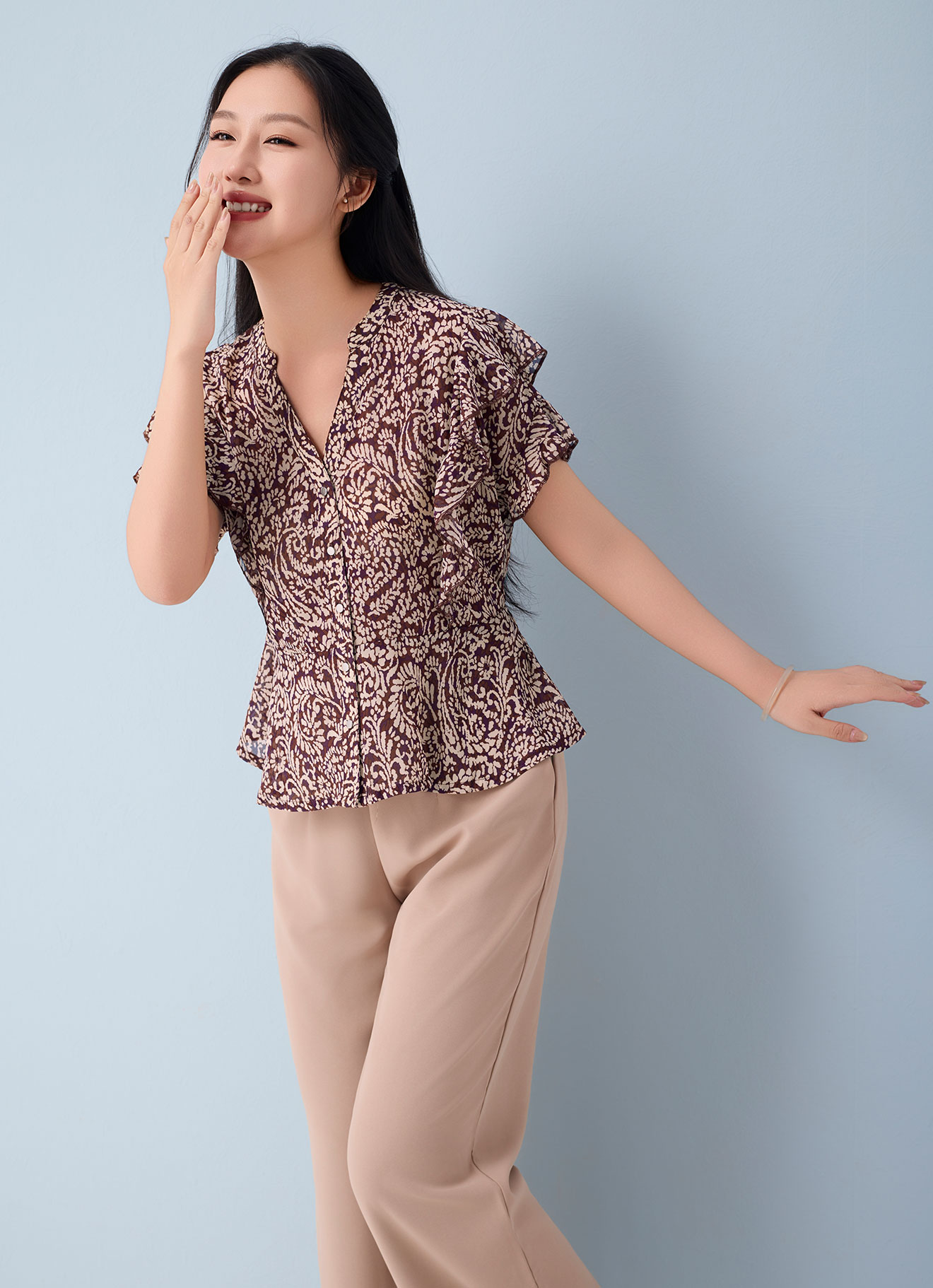Monk's-Robe by Bloom Ruffle Blouse