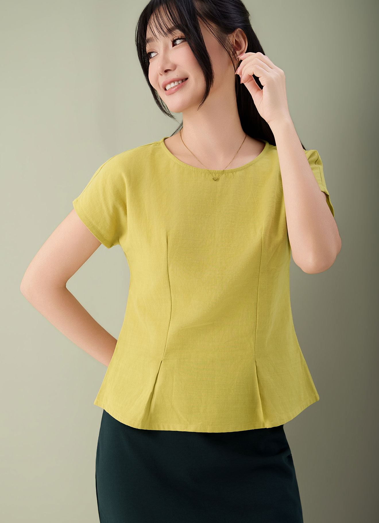 Oil-Yellow by Round-Neck Blouse