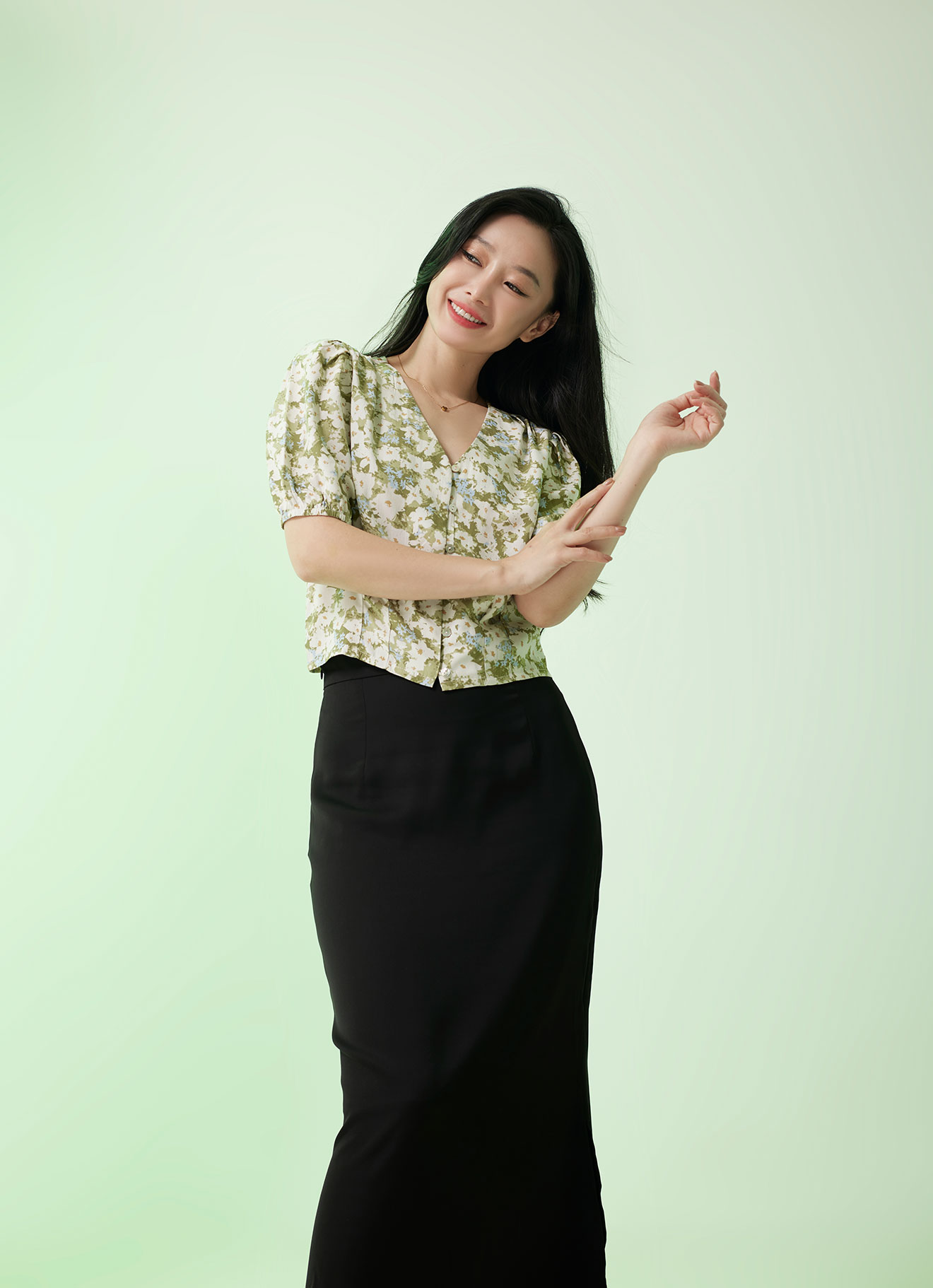 Olive-Branch by V-Neck Blouse