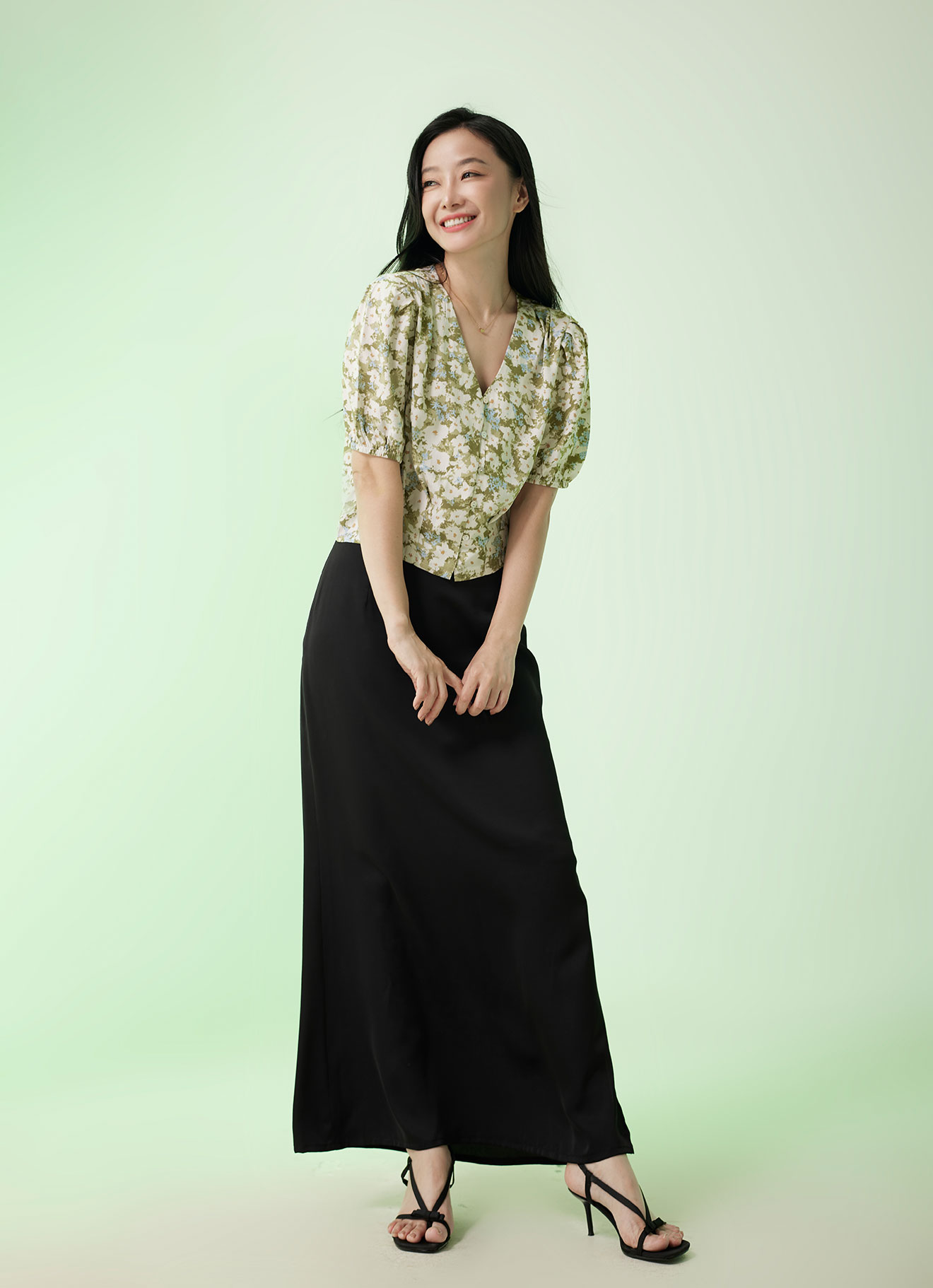 Olive-Branch by V-Neck Blouse