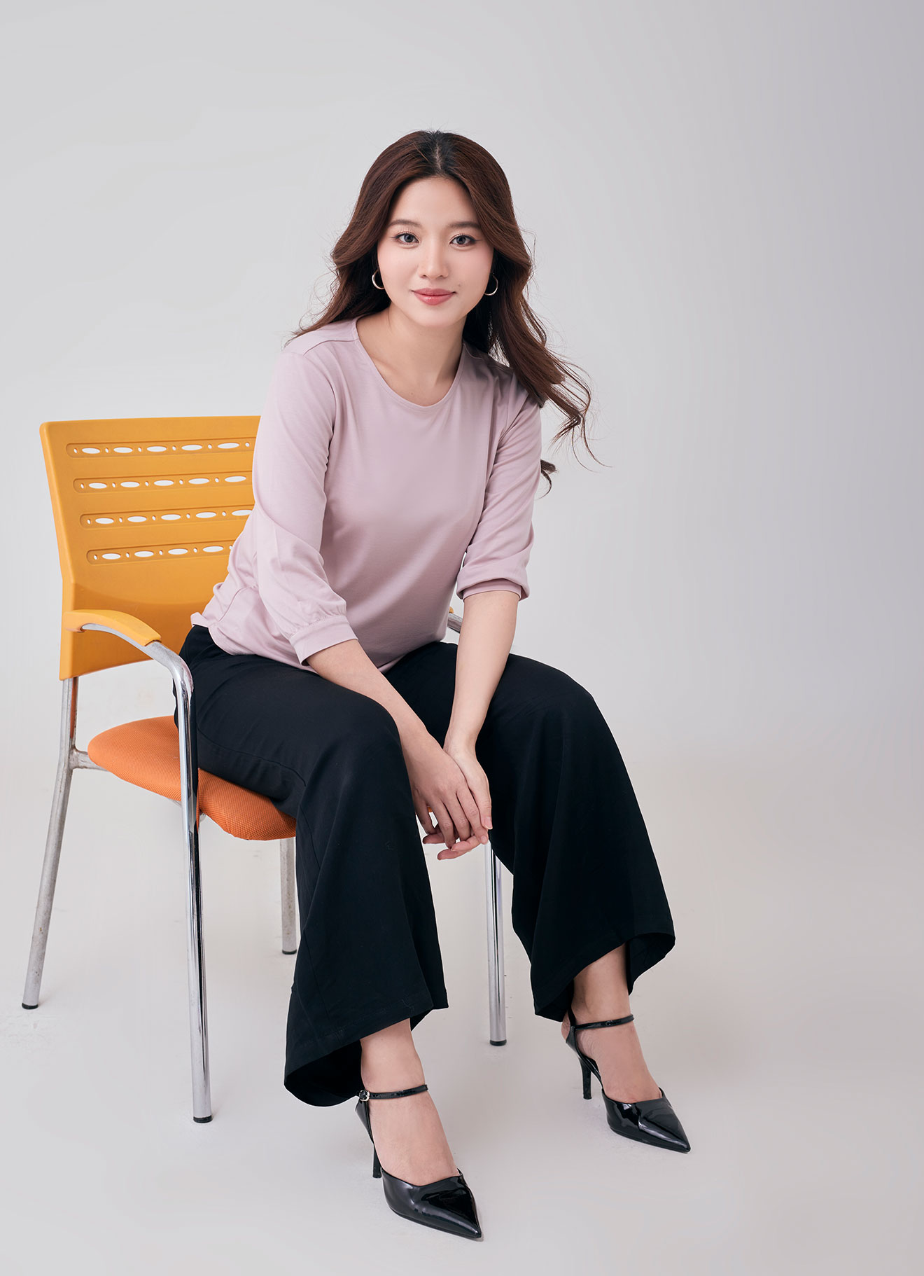 Rose-Smoke by Round-Neck Top