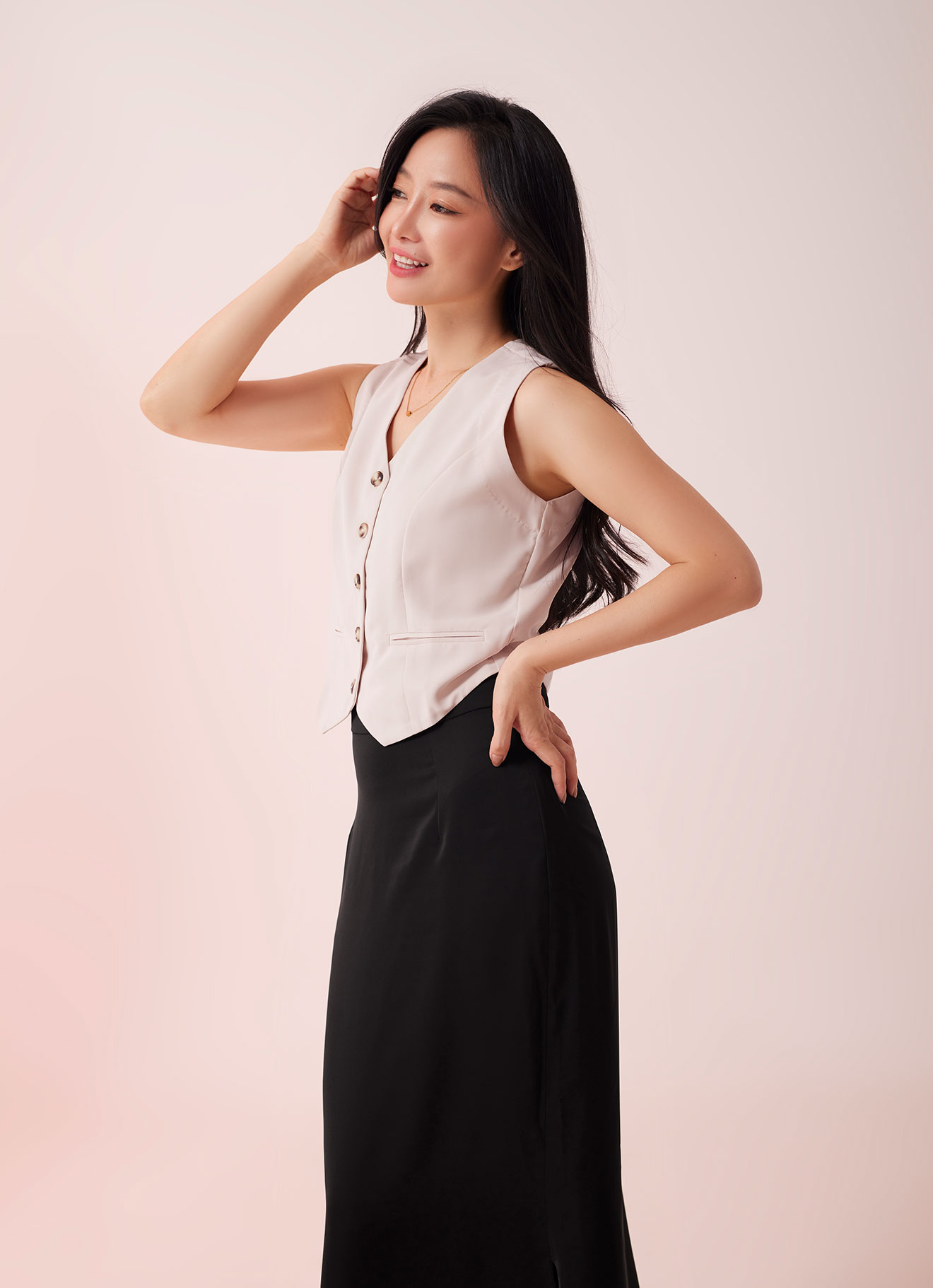 Sand-Dollar  by Sleeveless Blouse