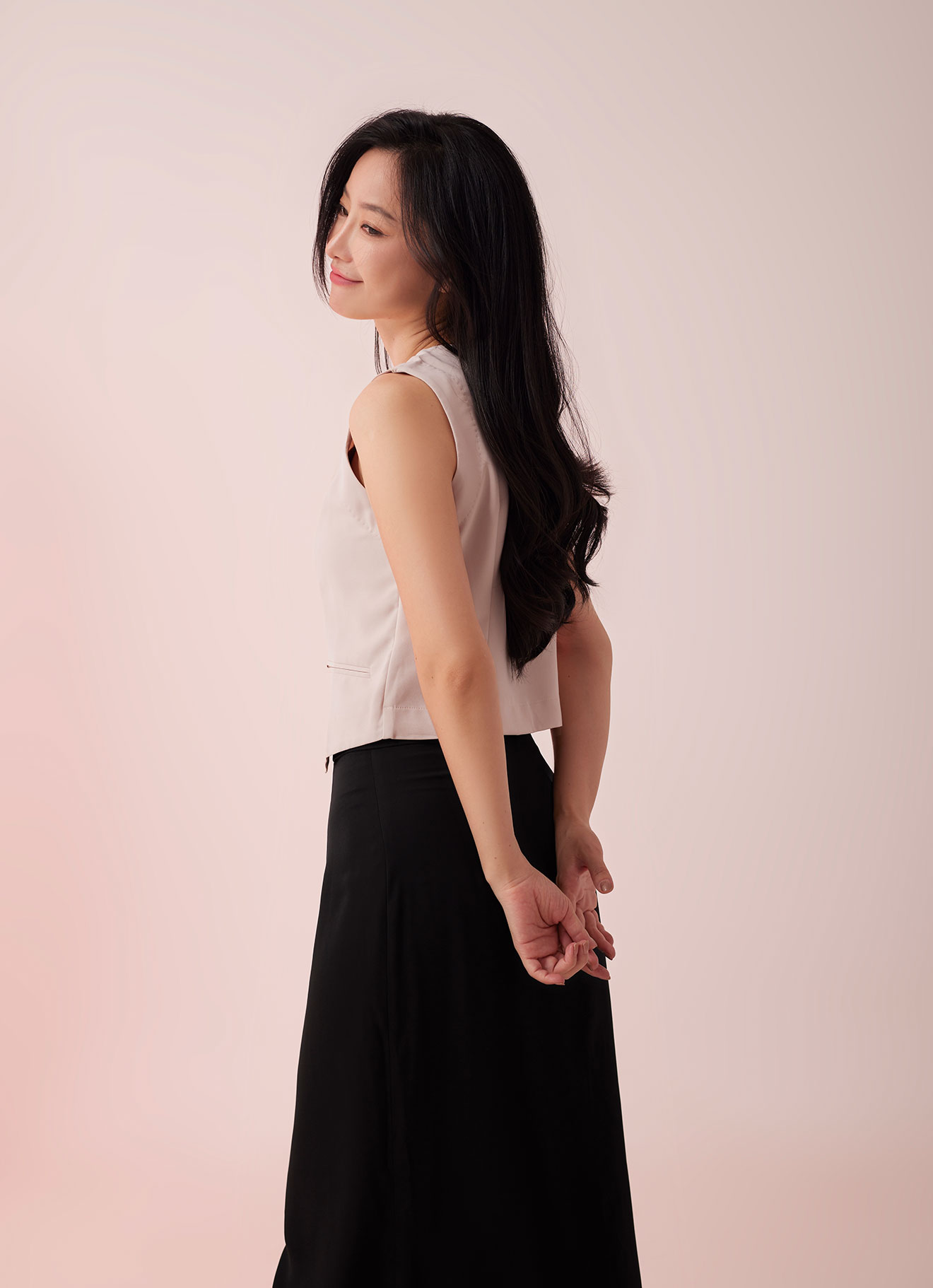 Sand-Dollar  by Sleeveless Blouse