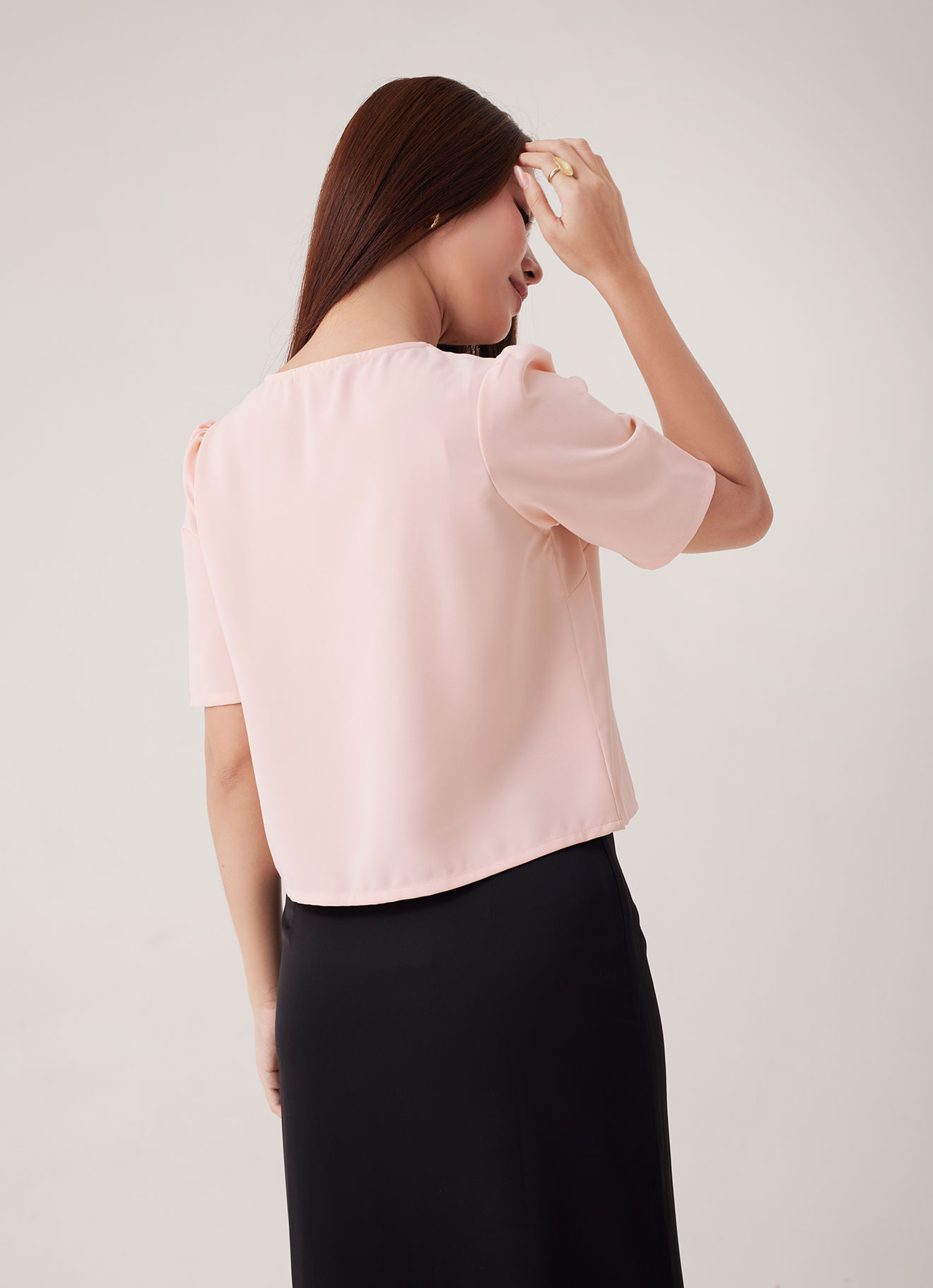 Scallop-Shell  by Sleeve Blouse