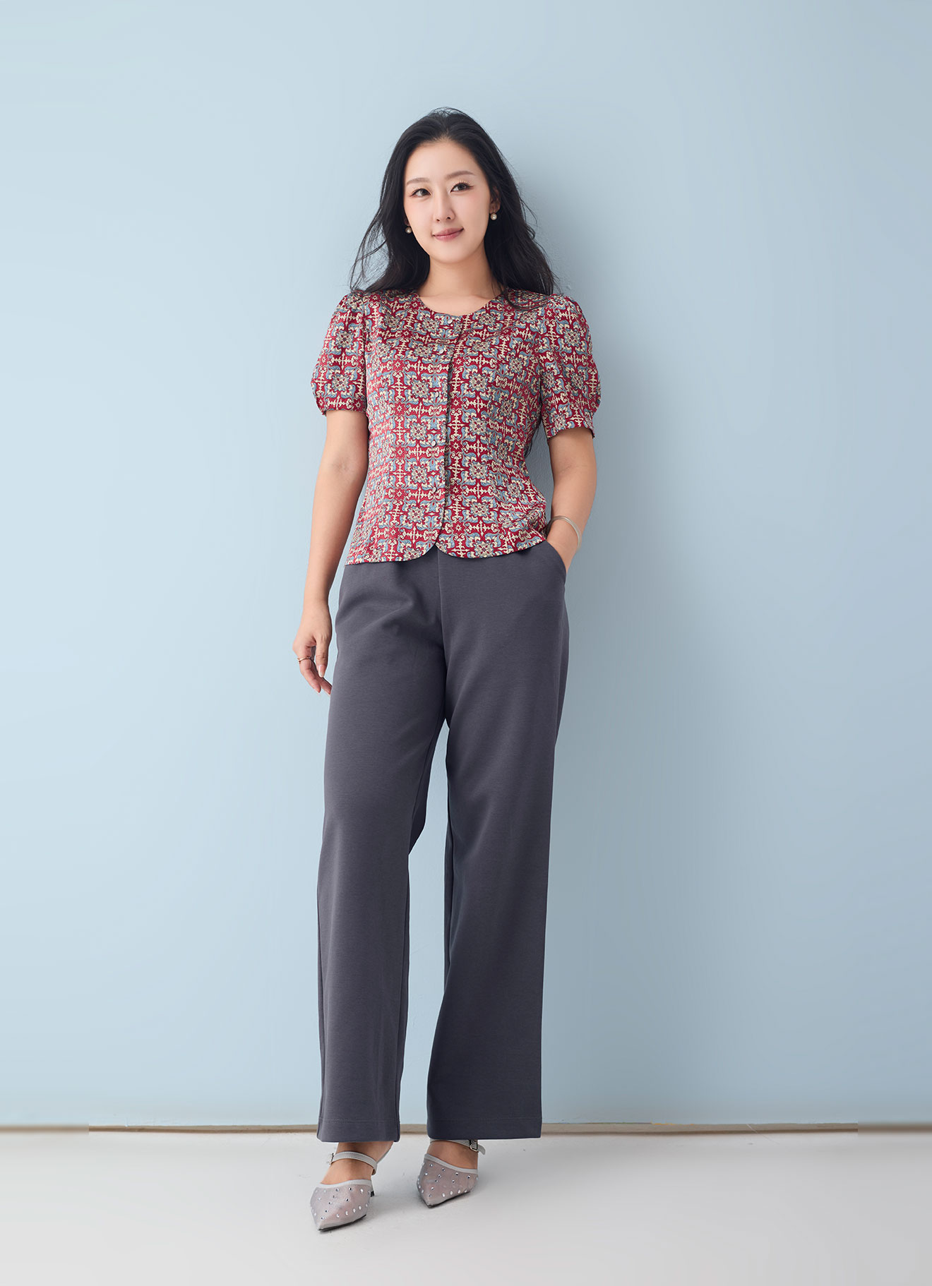 Scarlet by Sleeve Blouse
