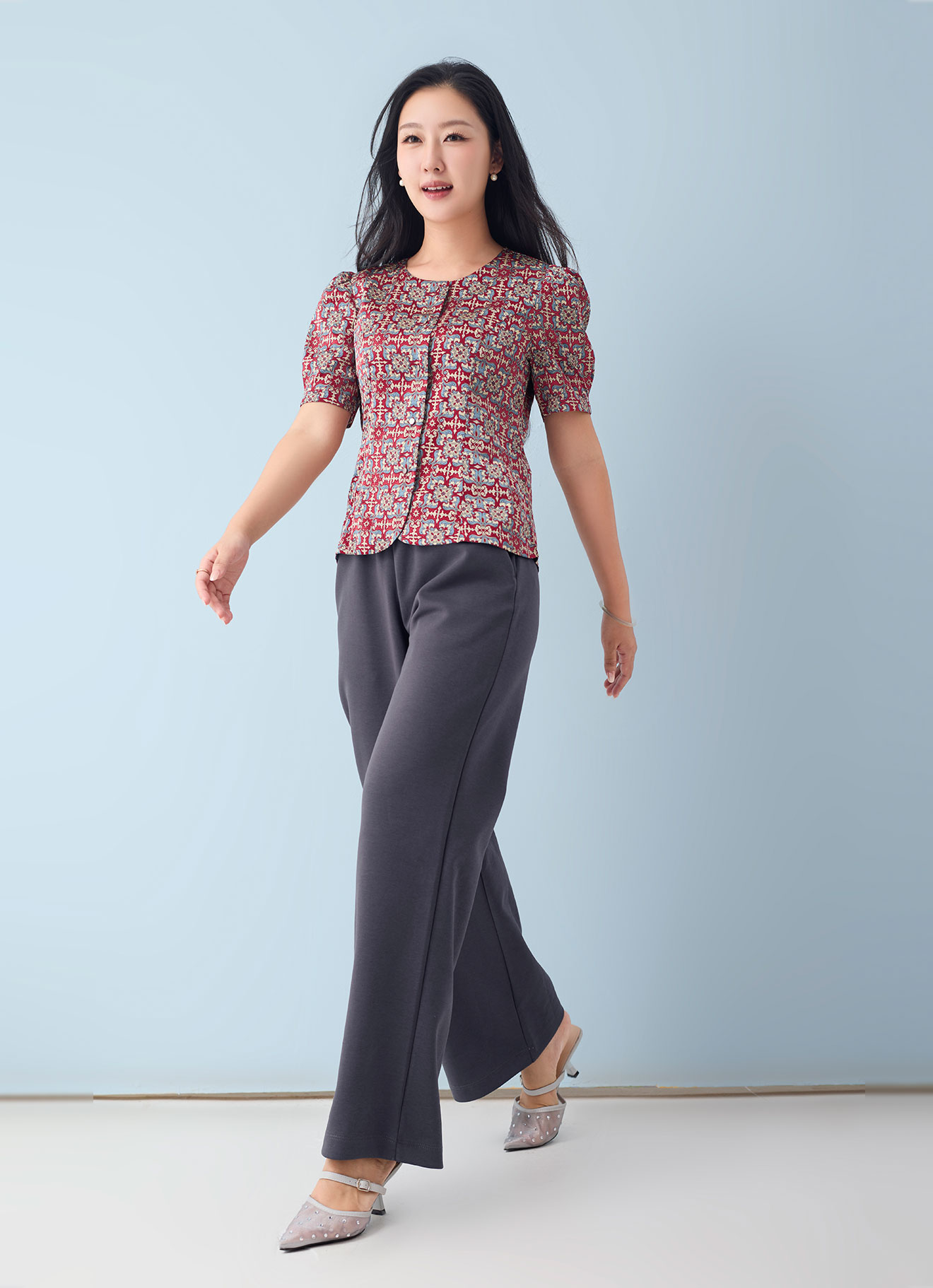 Scarlet by Sleeve Blouse