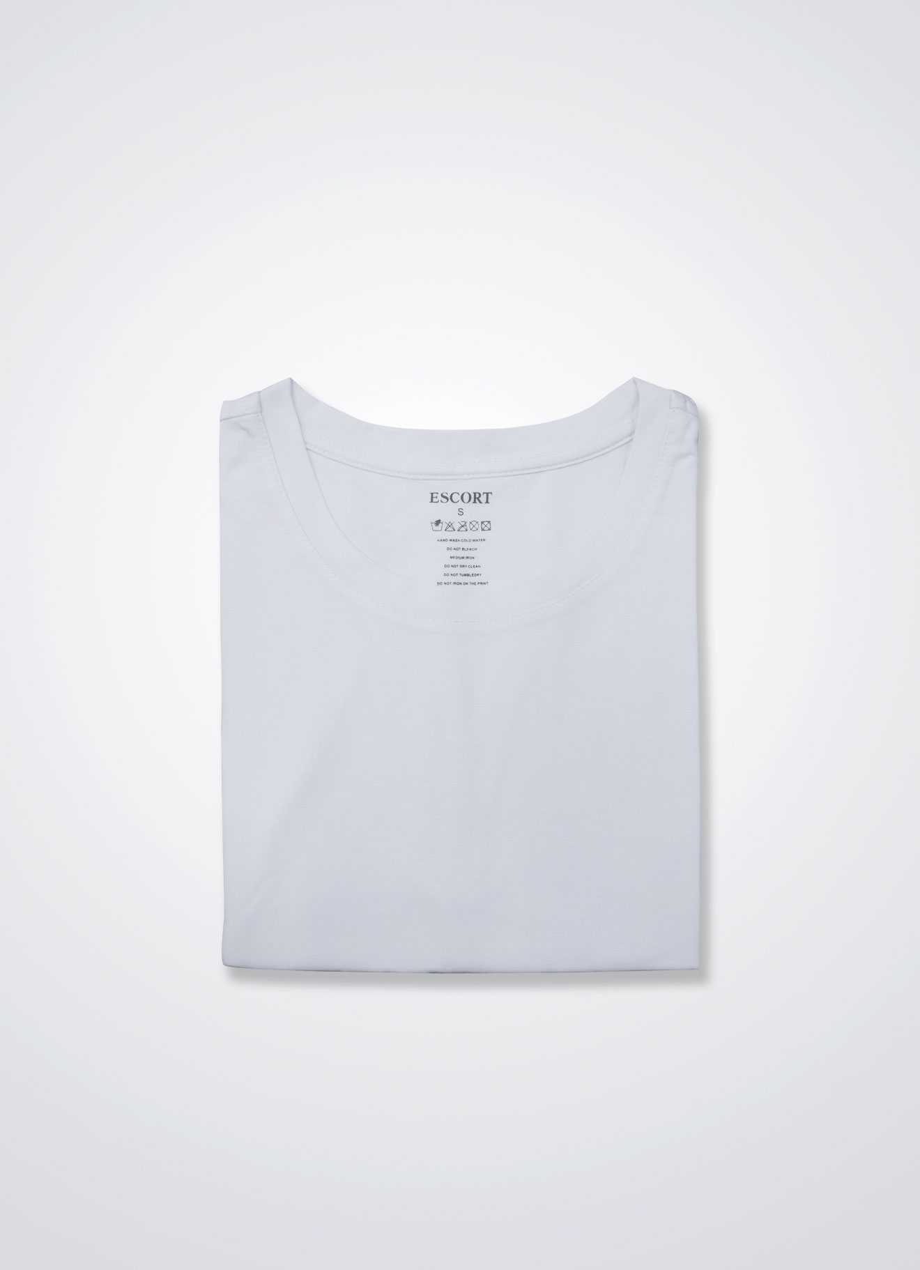 Snow-White by Round-Neck Top