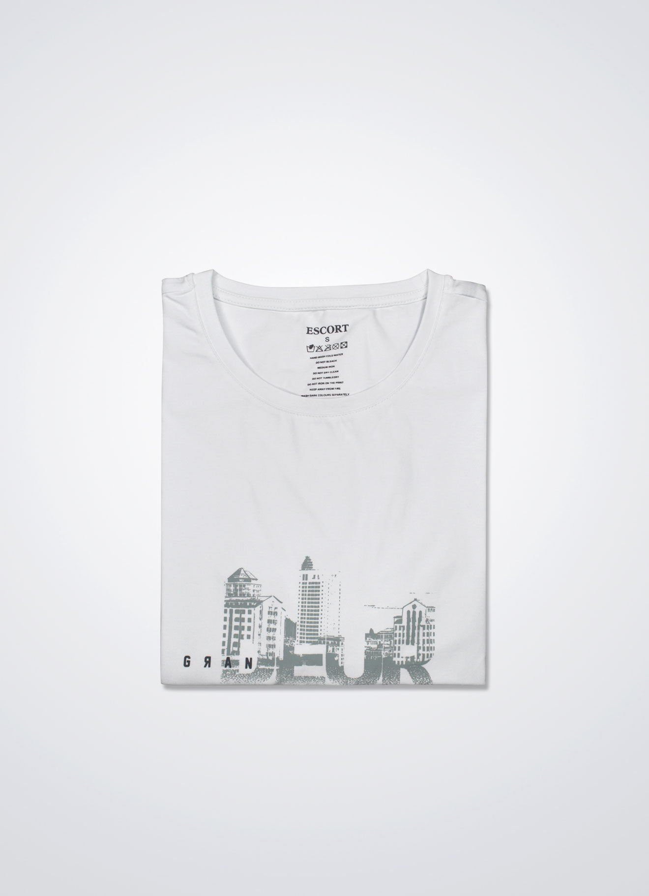 Snow-White by T-Shirt