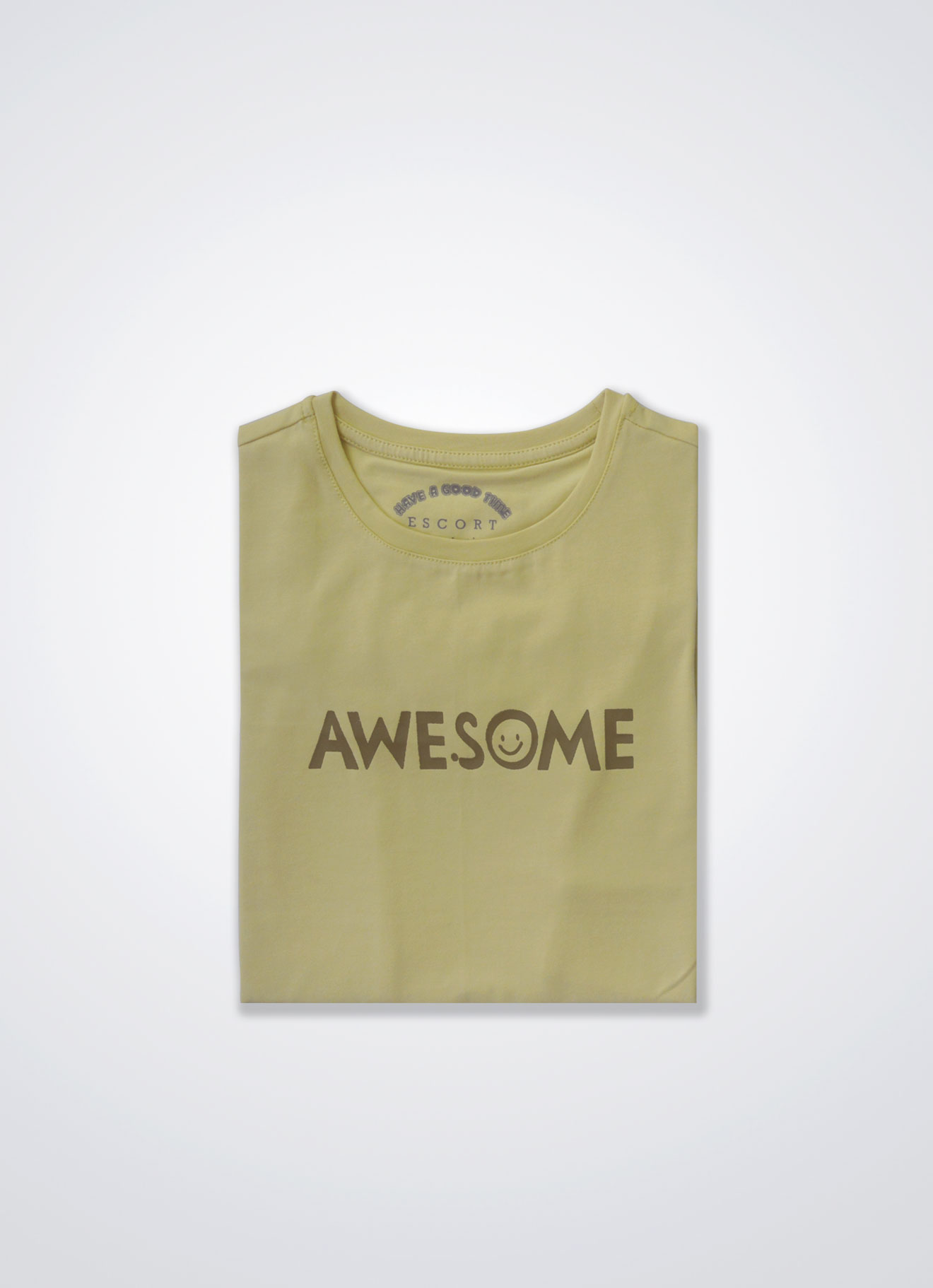 Straw by T-Shirt