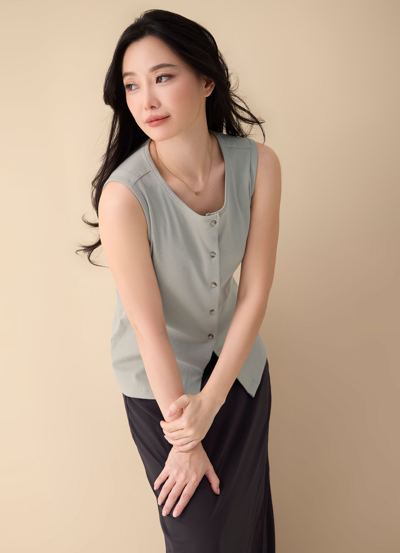 Tea by Sleeveless Top