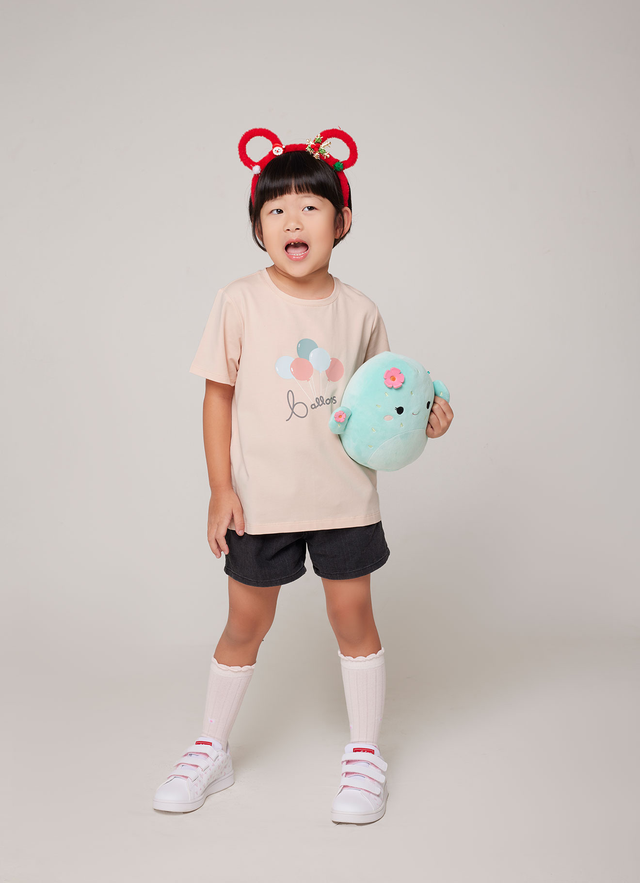 Vinila-Cream by T-Shirt