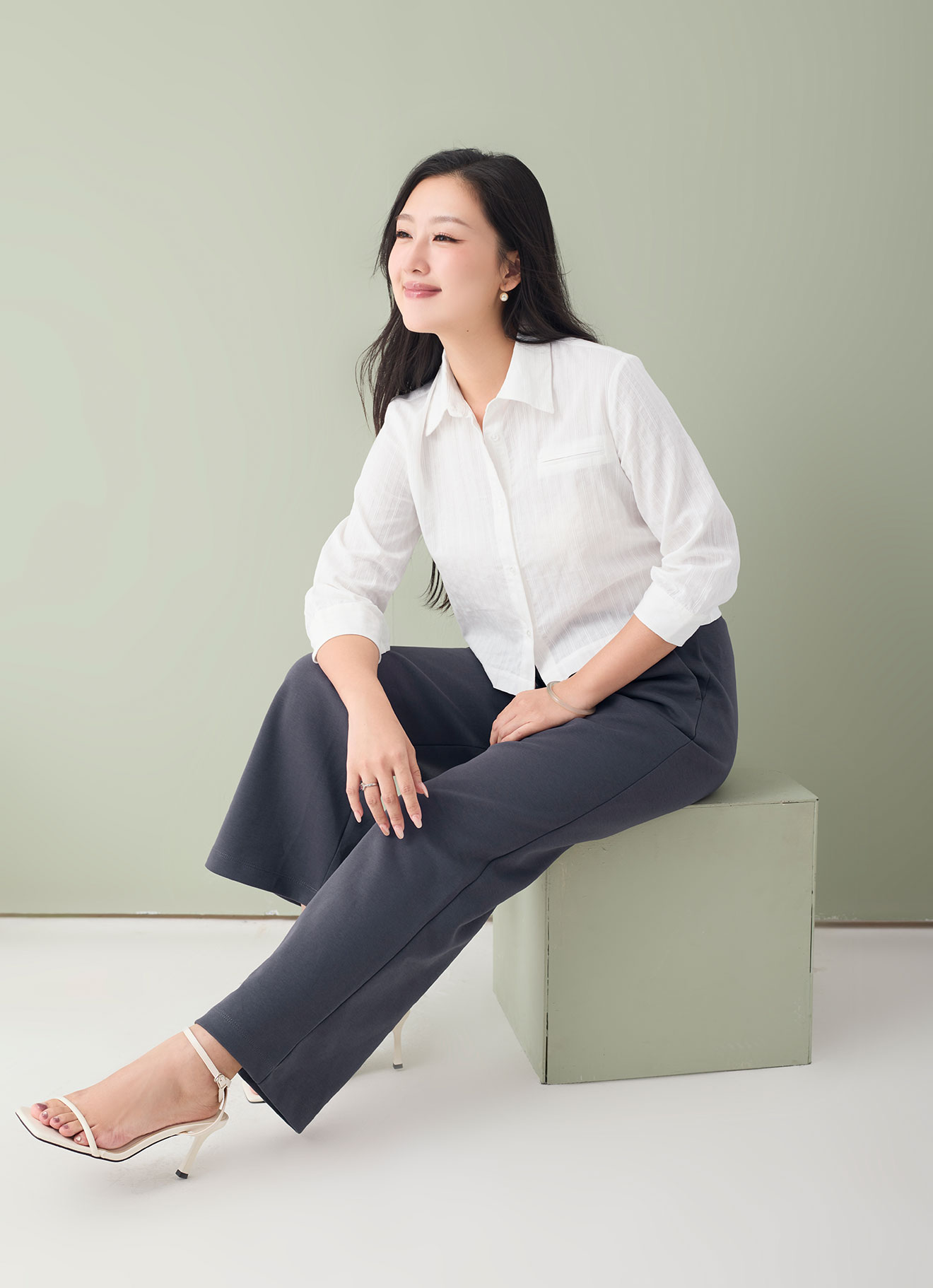 White by Shirt Collor Blouse